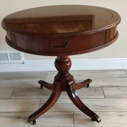 Vintage Hammary Furniture Federal Style Mahogany Drum Round Side Table.