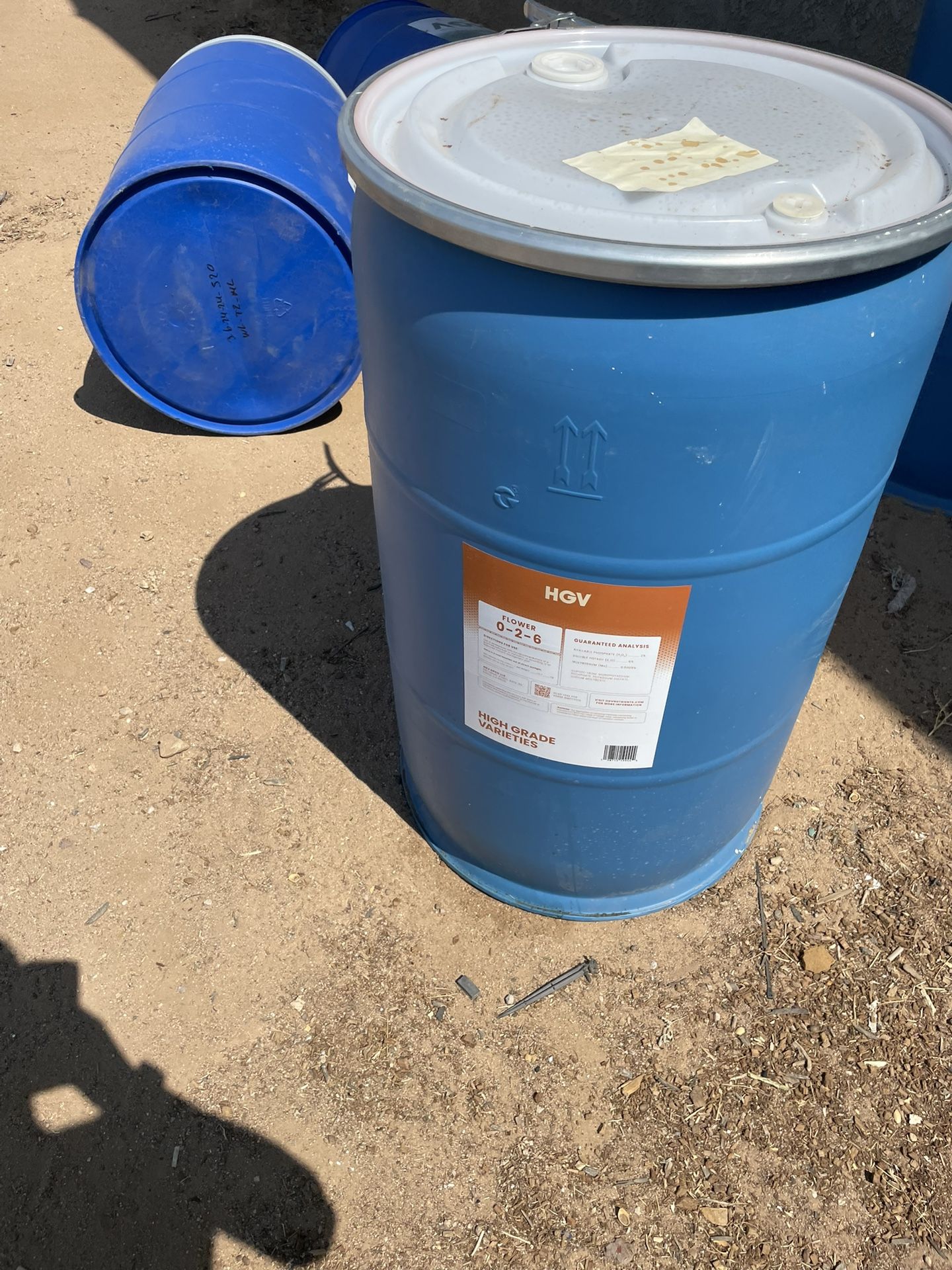 Barrels With Lit And Clamp