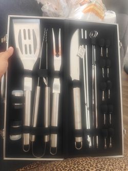 Grilling utensils