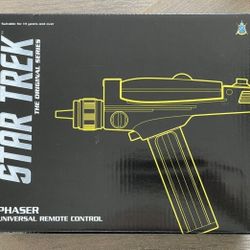 Star Trek TOS Phaser II Prop Wand Company Universal Remote Control COMPLETE
