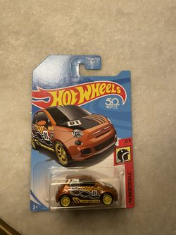 Hot Wheels Fiat 500 Super Treasure Hunt