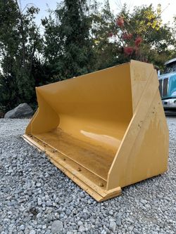 John Deere Backhoe Loader Bucket 