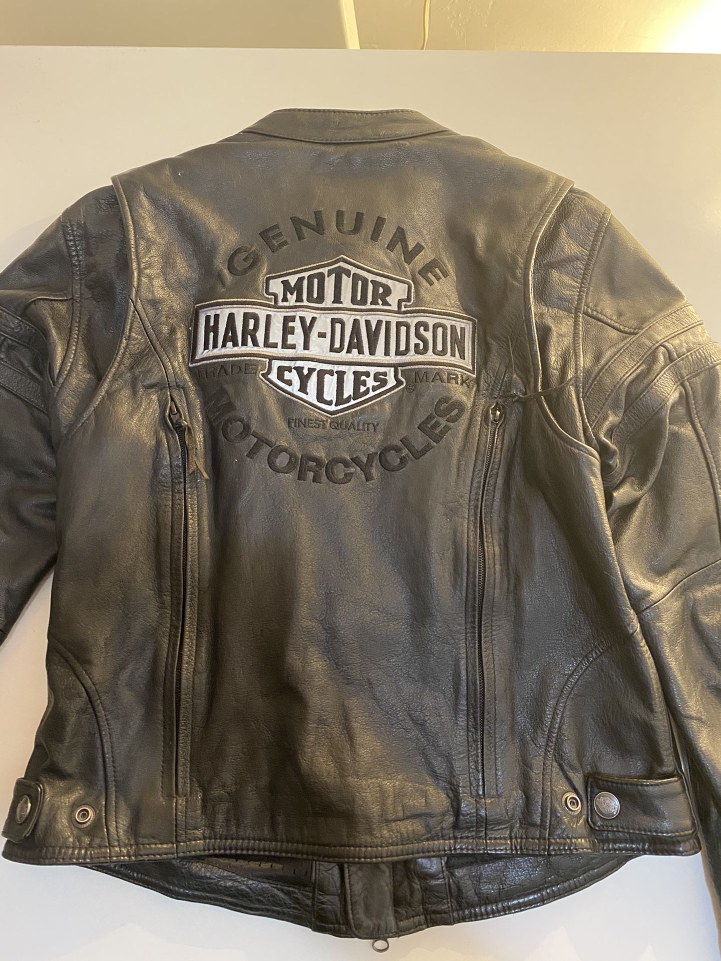 Harley Davidson leather women’s jacket medium size