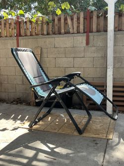 Folding Lounging Chair