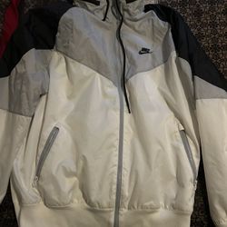 Nike Wind Breaker 