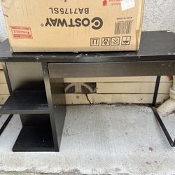 Free Desk 