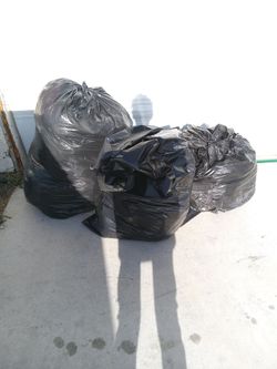 FREE  CLOTHES