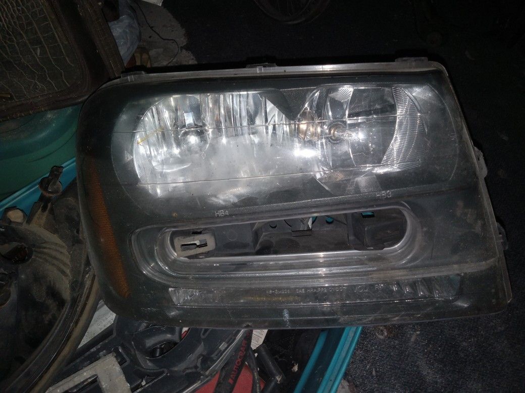 Trailblazer Headlight