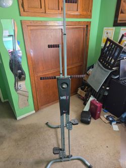 Maxiclimber vertical climber exercise machine