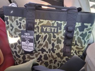 YETI Camino Carryall 35 Camo Tote Bag