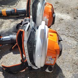 2 Stihl 800 Plowers