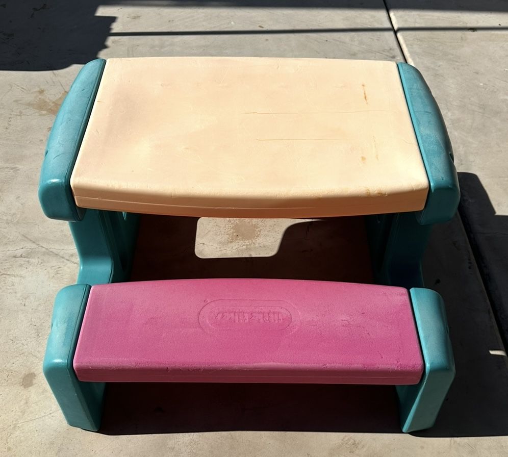 IKEA Children's chair, Little Tikes Chair And Picnic Table