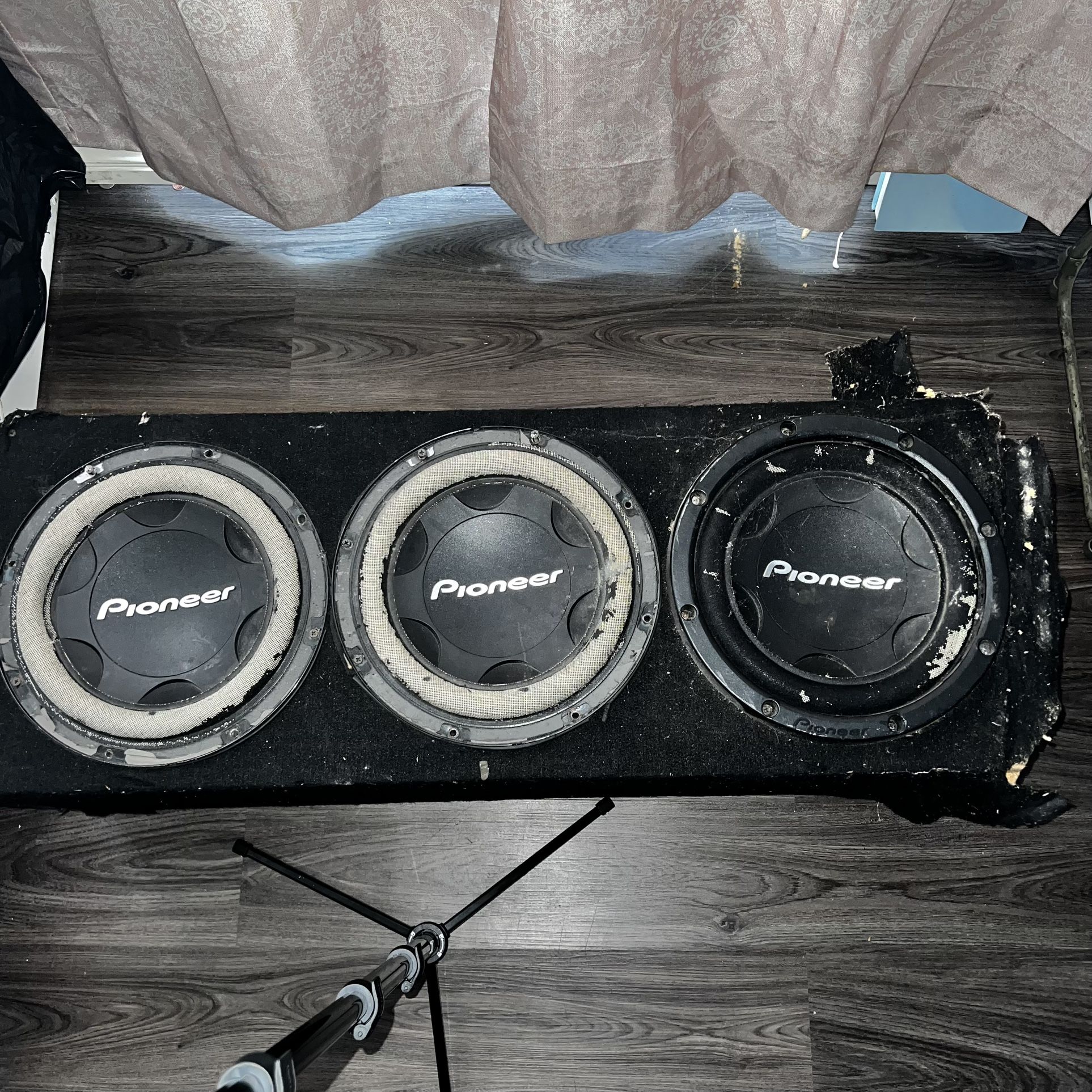 “12”inch Pioneer Subwoofer