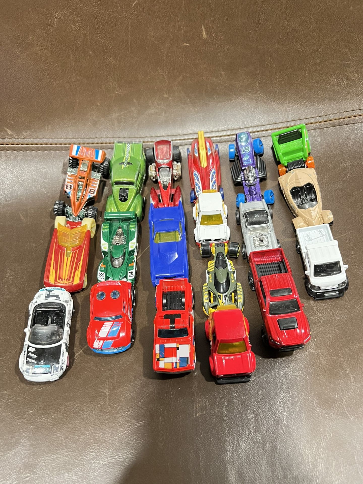 Hot Wheels / Mattel 19 pieces Hot Wheels cars