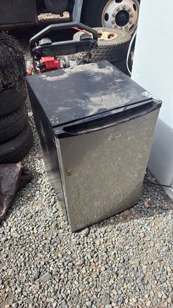 Whirlpool mini fridge