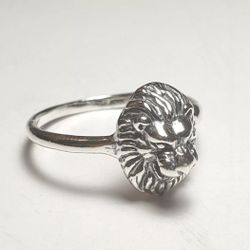 Silver Lion Head Ring