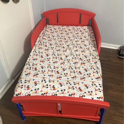 Toddler’s Bed 