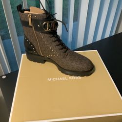 Michael Kors Boots