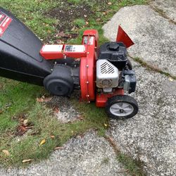 Yard Machines Chipper/shredder