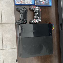 PS4 Two Controllers and Two Games 