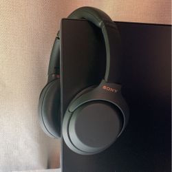 Sony Headphones 1000XM4