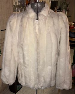 Vintage Jordache faux fur jacket small