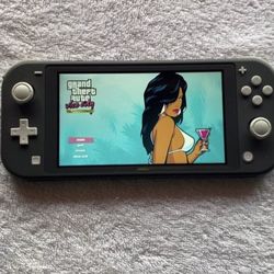 Nintendo Switch Lite Loaded With 7500 Games