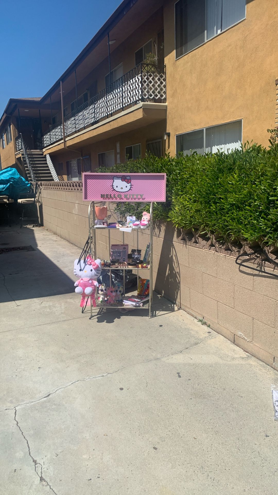 Yard Sale San Pedro