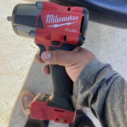 Milwaukee Impact Wrench 3/8 