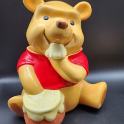 Vintage Walt Disney Winnie the Pooh Ceramic Cookie Jar