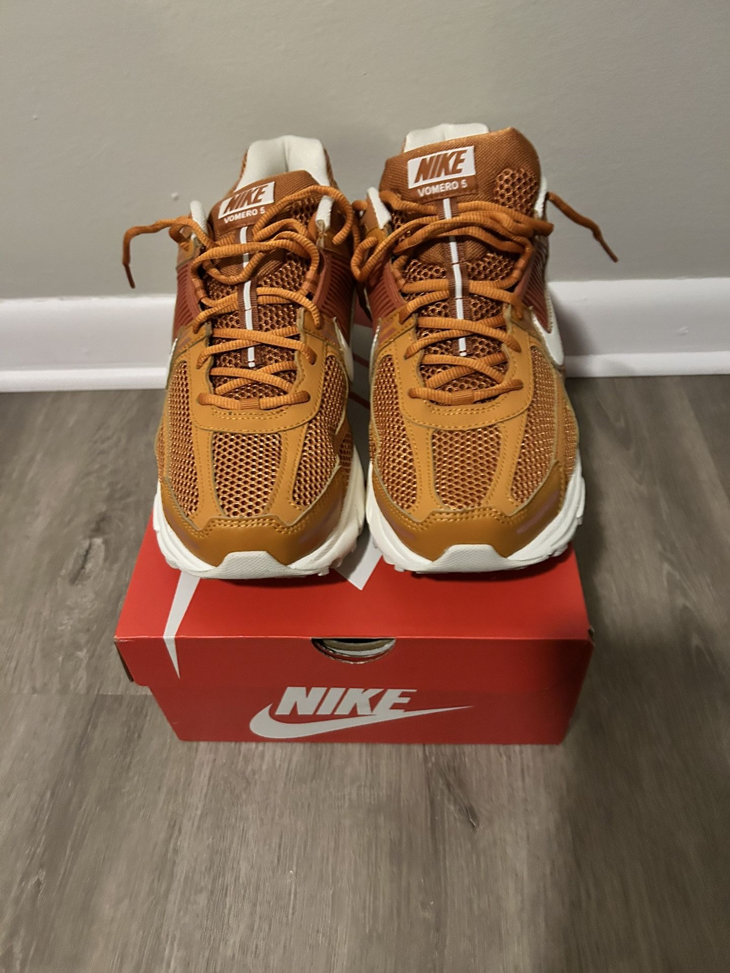 Nike Zoom Vomero 5 Monarch -Sz 12.5