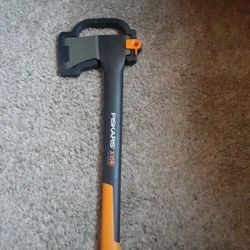 Fiskars X15 