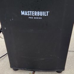 MasterBuilt Digital Smoker 