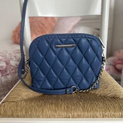 STEVE MADDEN OCEAN BLUE QUILT PURSE
