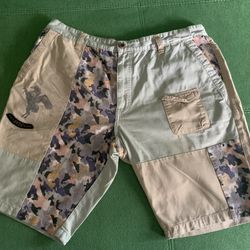 Akoo Size 42 Shorts