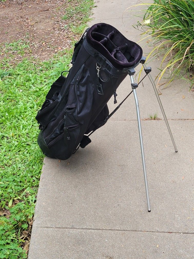 Golf Bag Stand Bag VAIL Black. Issues