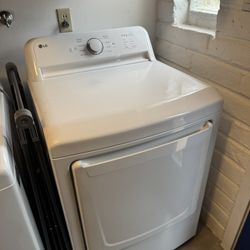 LG 7.3 cu ft Vented Gas Dryer with Sensor Dry – 1 Year Old