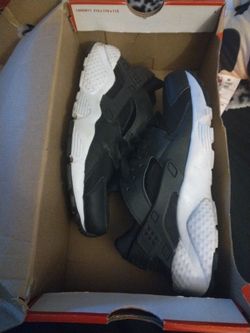 Nike Hurrachies