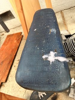 Motorcycle Seat with Crocodile Pattern