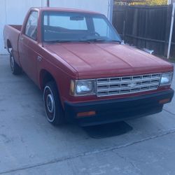 1986 Chevy S10 Classic Mini Truck 