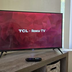 32 Inch TCL Roku TV 