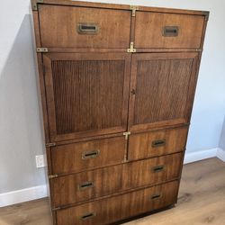 Henredon Mid Century Campaign Style Bedroom Furniture