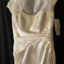 Brand New Wedding Dress With Under Skirt 