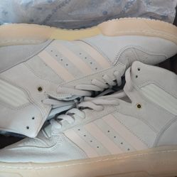 Adidas Rivalry Hi