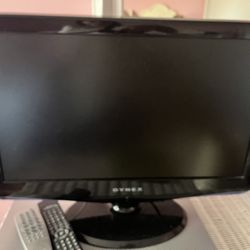 Dynex LCD HDTV / DVD Combo – 19" (Excellent Condition)