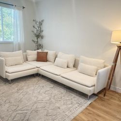 Beautiful Sectional Couch DELIVERY AVAILABLE 