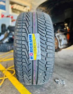 305/40 22 New Tires