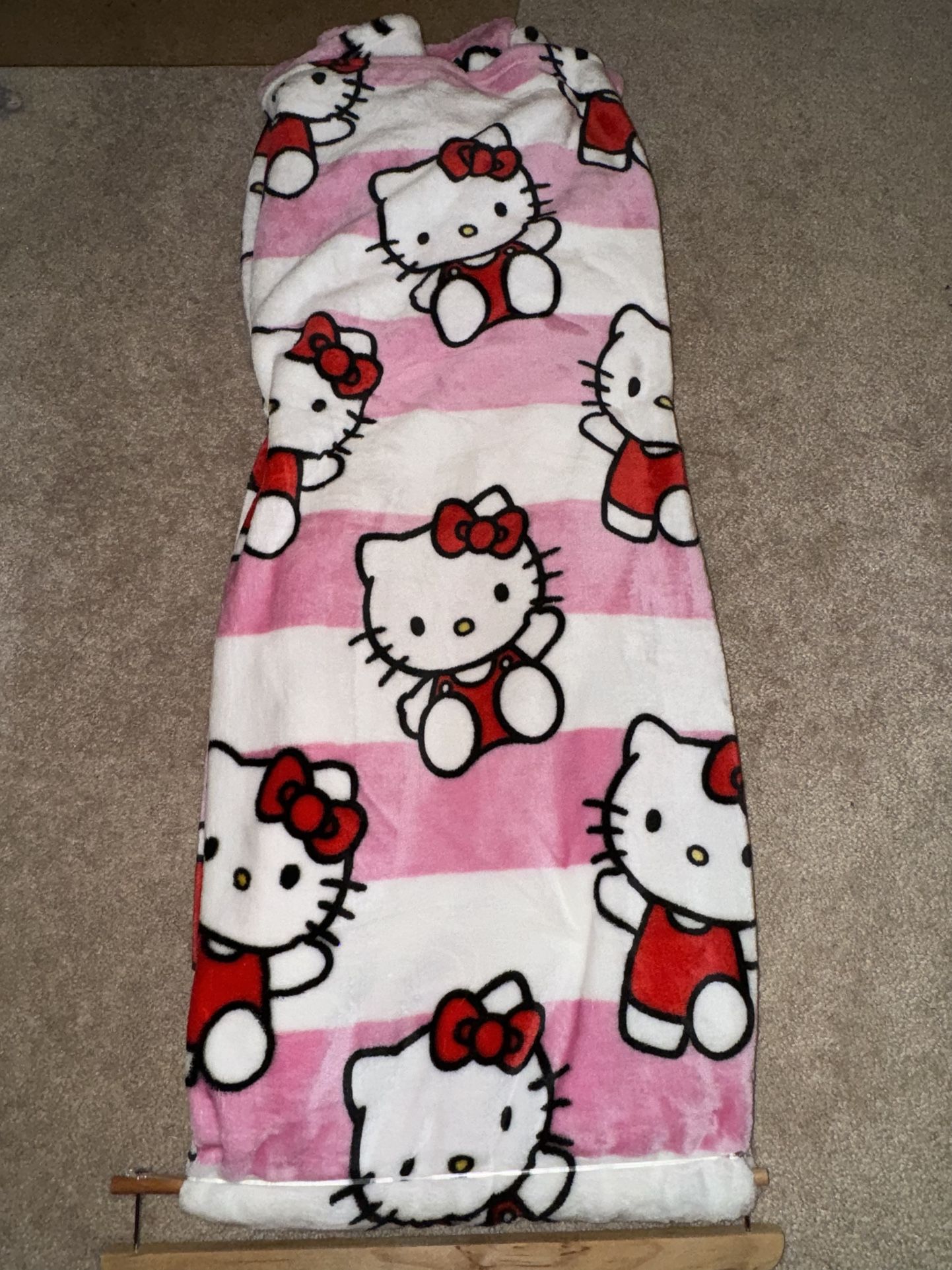 Hello Kitty Blanket