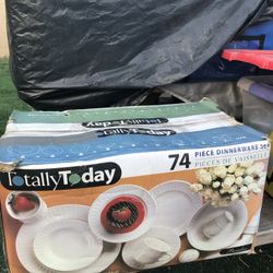 Totally Today 74 Piece Dinnerware
