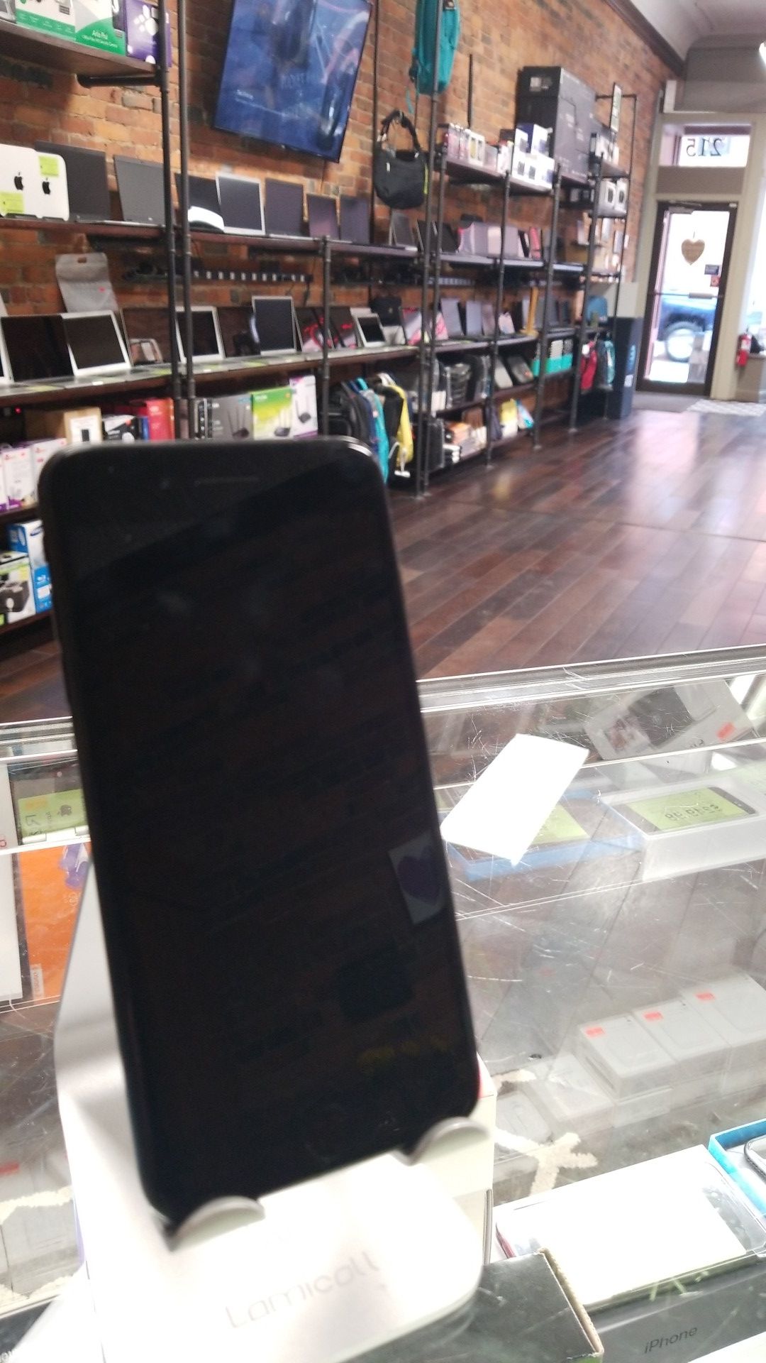 iPhone 7+ 32GB Unlocked